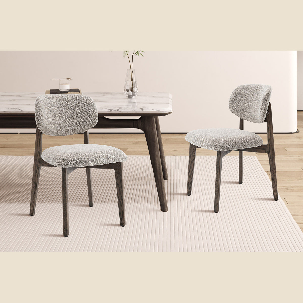 Chaise Carmen — Chêne massif et tissu