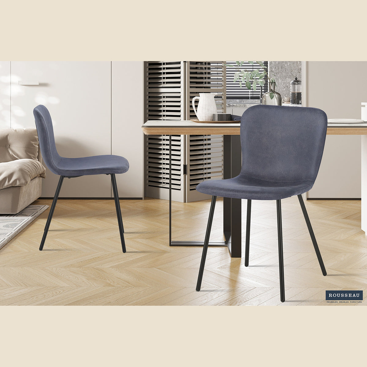 Chaise Susan — PU, taupe ou gris foncé