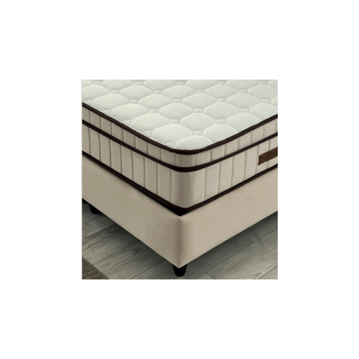 Lit boxspring Carmen — Coffre de rangement