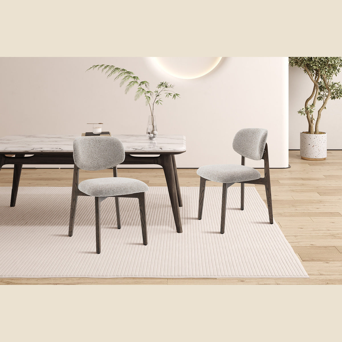 Chaise Carmen — Chêne massif et tissu