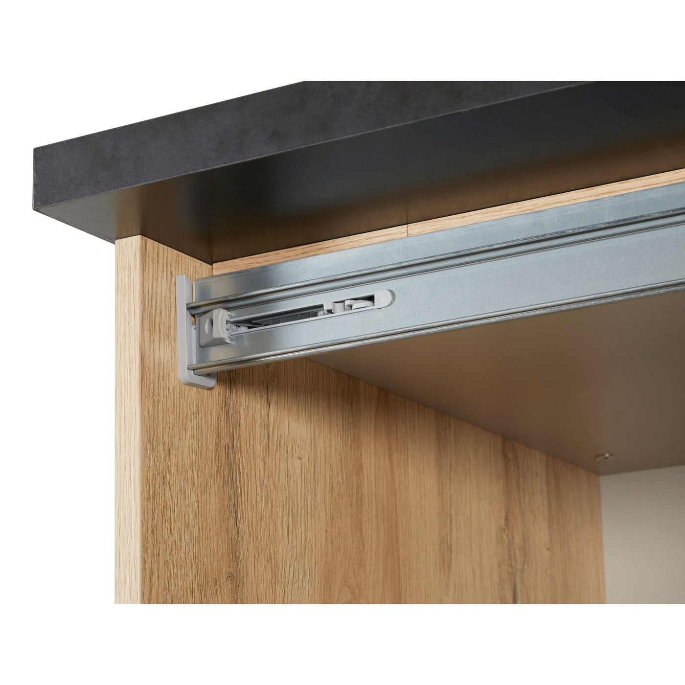 Détail rail coulissant aluminium de l'armoire Phaedra — glissement silencieux