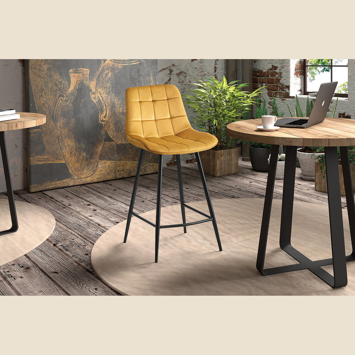 Chaise de comptoir Juta — Velours