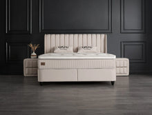 Lit Mabel — Boxspring beige, coffre & bout de lit inclus
