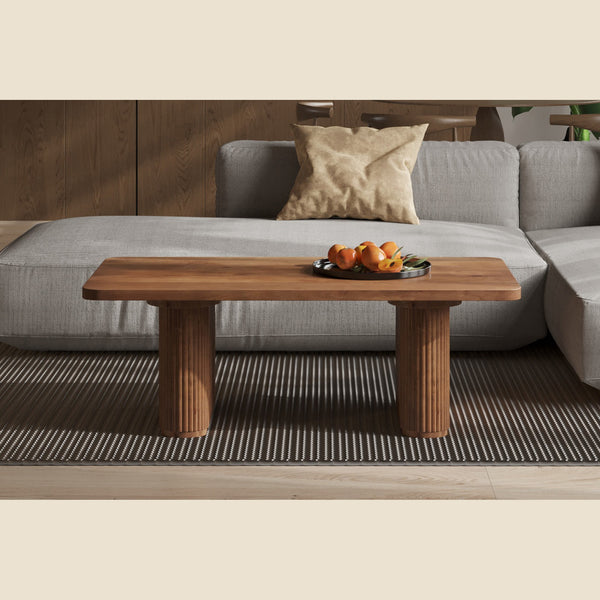 Table basse Jean — Manguier, pieds cannelés