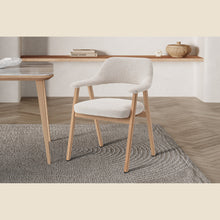 Chaise Coralie — Chêne massif et tissu