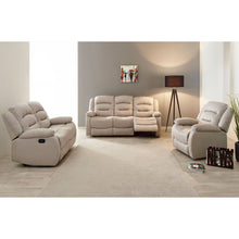Salon complet Derval BAUGY : canapé 2 places, canapé 3 places et fauteuil relax, vue d'ensemble sur parquet clair 