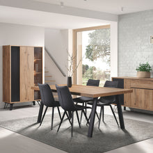 Salle à manger Phenix — SCARLET OAK / BLACK