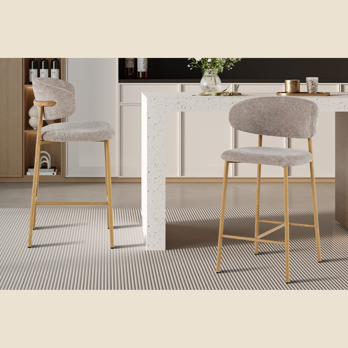 Chaise de comptoir Coco — Tissu chiné, pied naturel ou noyer