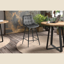 Chaise de comptoir Juta — Velours