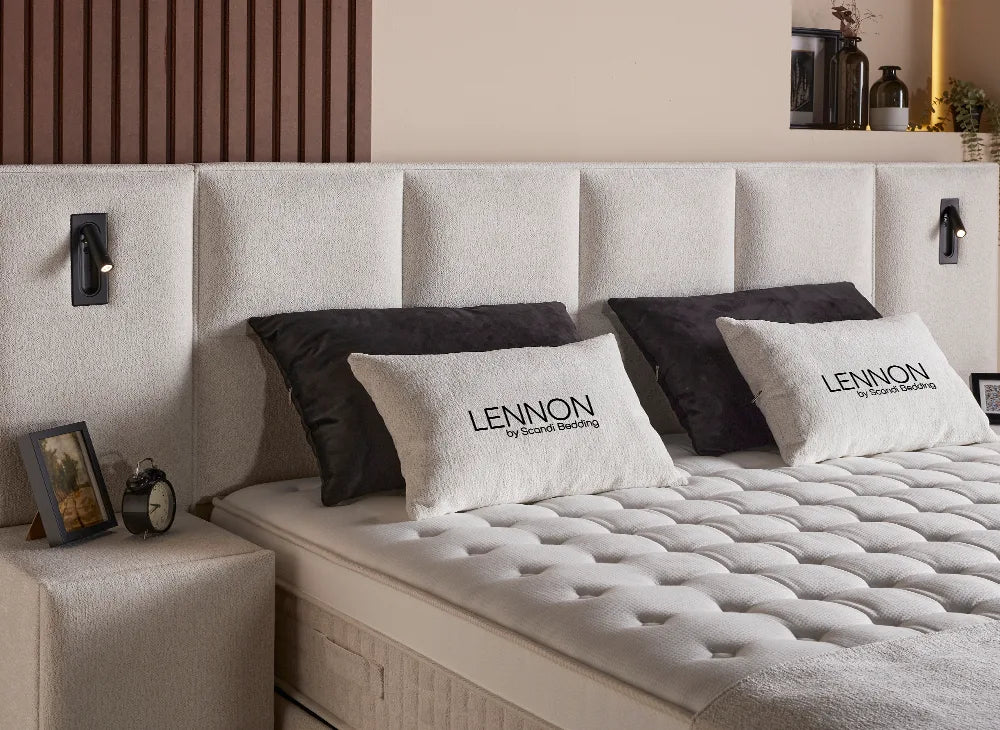 Lit Lennon — Boxspring bouclé à coffres et liseuses