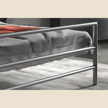 Lit Sandro avec sommier — Métal gris