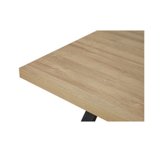 Salle à manger Marnix (French Oak), gros plan sur le veinage et le chant chêne clair du plateau
