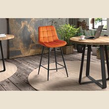 Chaise de comptoir Juta — Velours