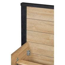 Détail angle supérieur de la tête de lit Phaedra : FRENCH OAK et bordure NOX