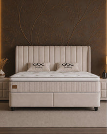 Lit Mabel — Boxspring beige, coffre & bout de lit inclus